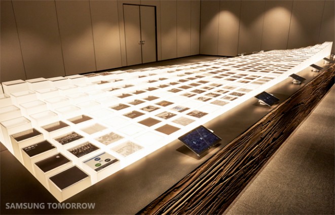 30-Display-of-History-at-SIM-661x424